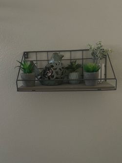 Wire shelf with cute decorations