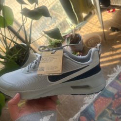 Size 11 Men’s