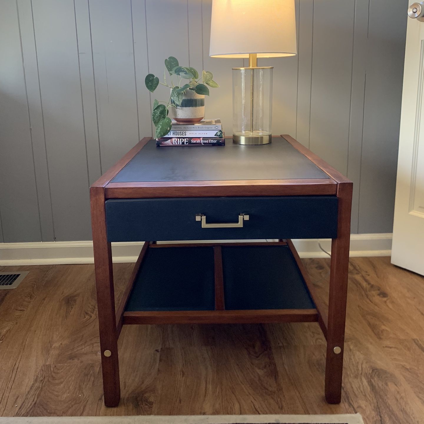 Mid Century American of Martinsville End Table 