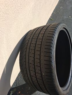 2 Used Pirelli P Zero Tires 335/25 ZR22 (105Y)