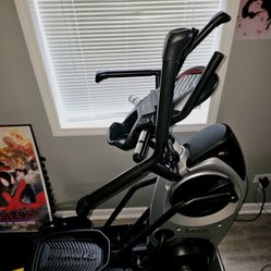 Bowflex Max Trainer M6 Elliptical
