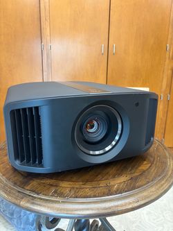 JVC 4K projector