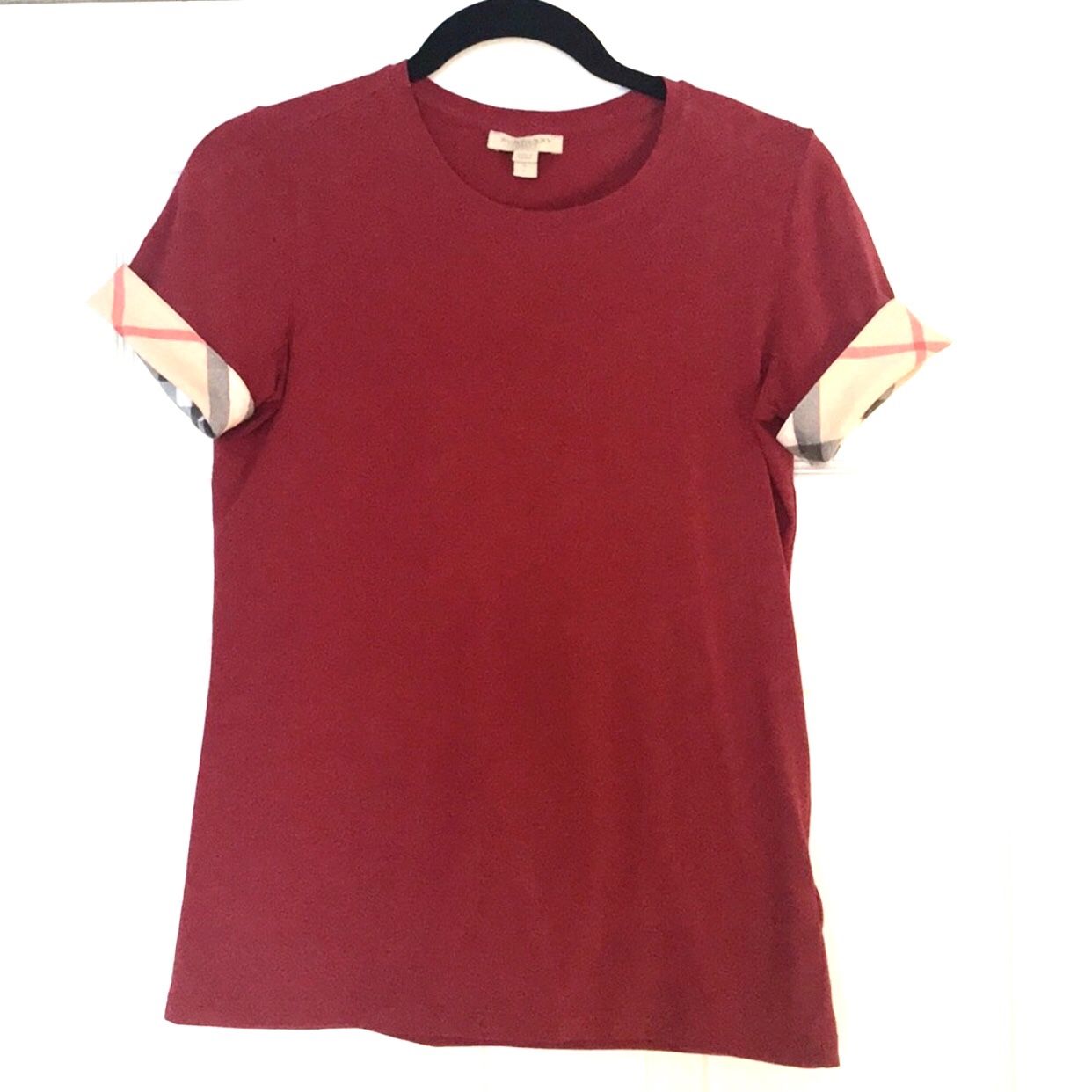 Burberry Women’s red Tee