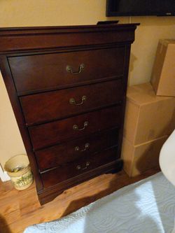 Bedroom set