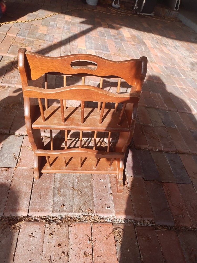 Book/Magazine Holder