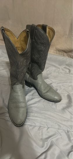 10.5 D Elephant skin Boots