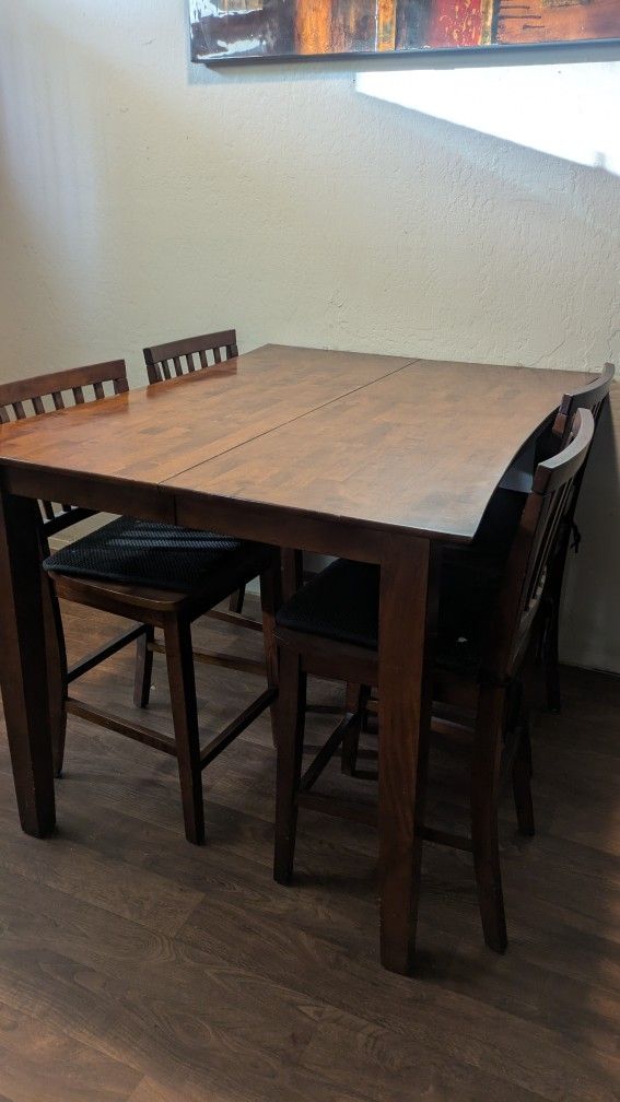 Dining Table $100