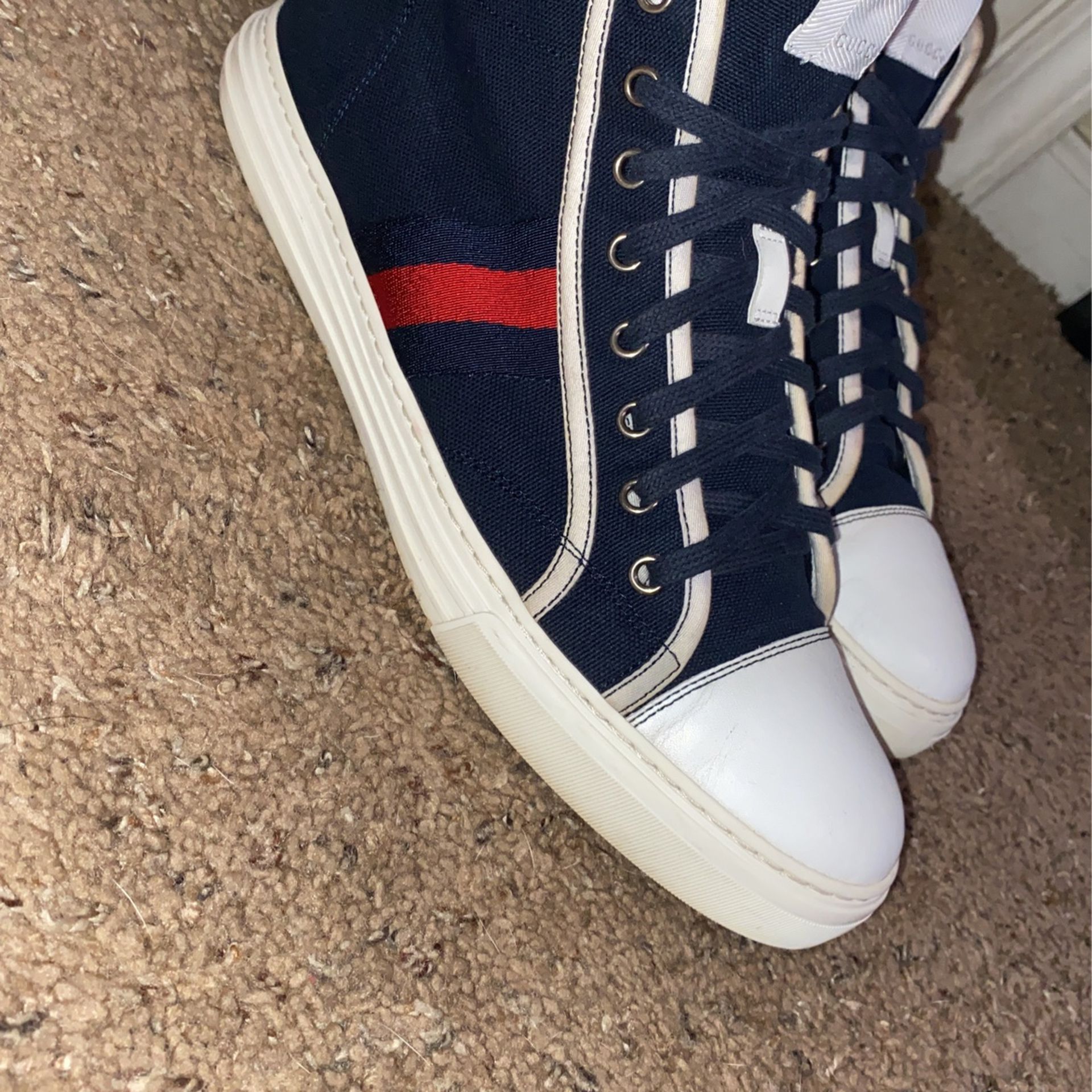 Gucci Lace-up Hi-top Sneakers