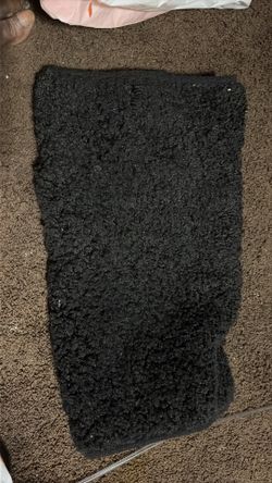 One  black rugs for 2.00