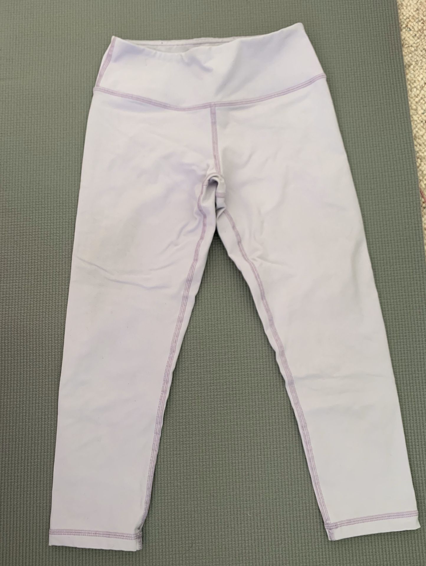 Buff Bunny lavender crop leggings