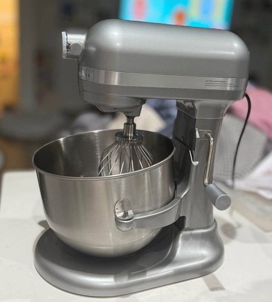 KitchenAid Pro Line 7-Qt Stand Mixer