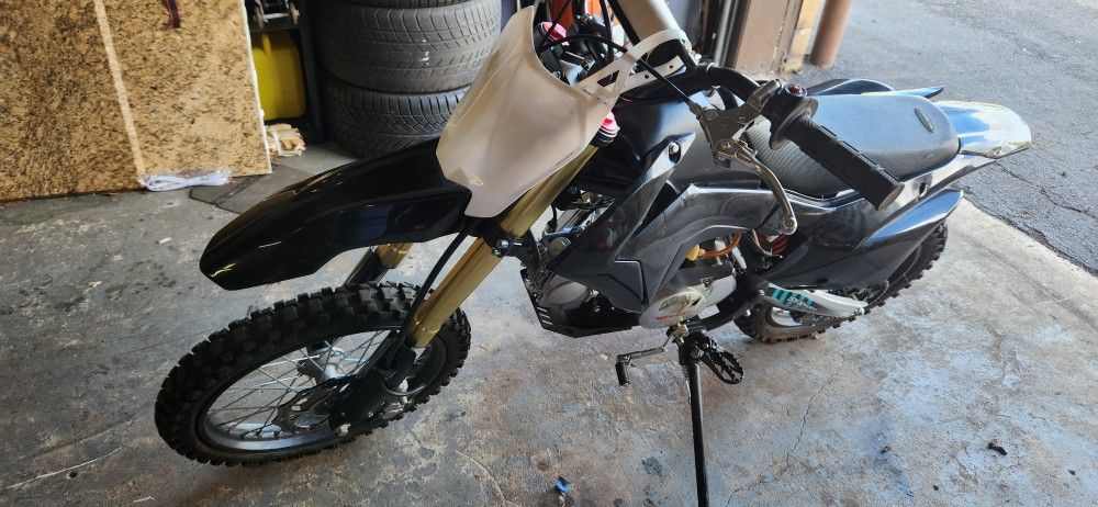 DirtBike 