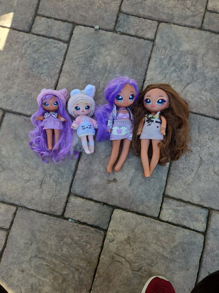NA NA NA Dolls