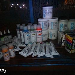 GOLDEN Acrylic Paint Supplies
