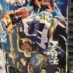 VOLTRON  Defender of the Universe 1997 Die-Cast Metal robot  NEW