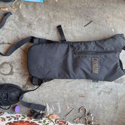 Black Camelbak Sabre