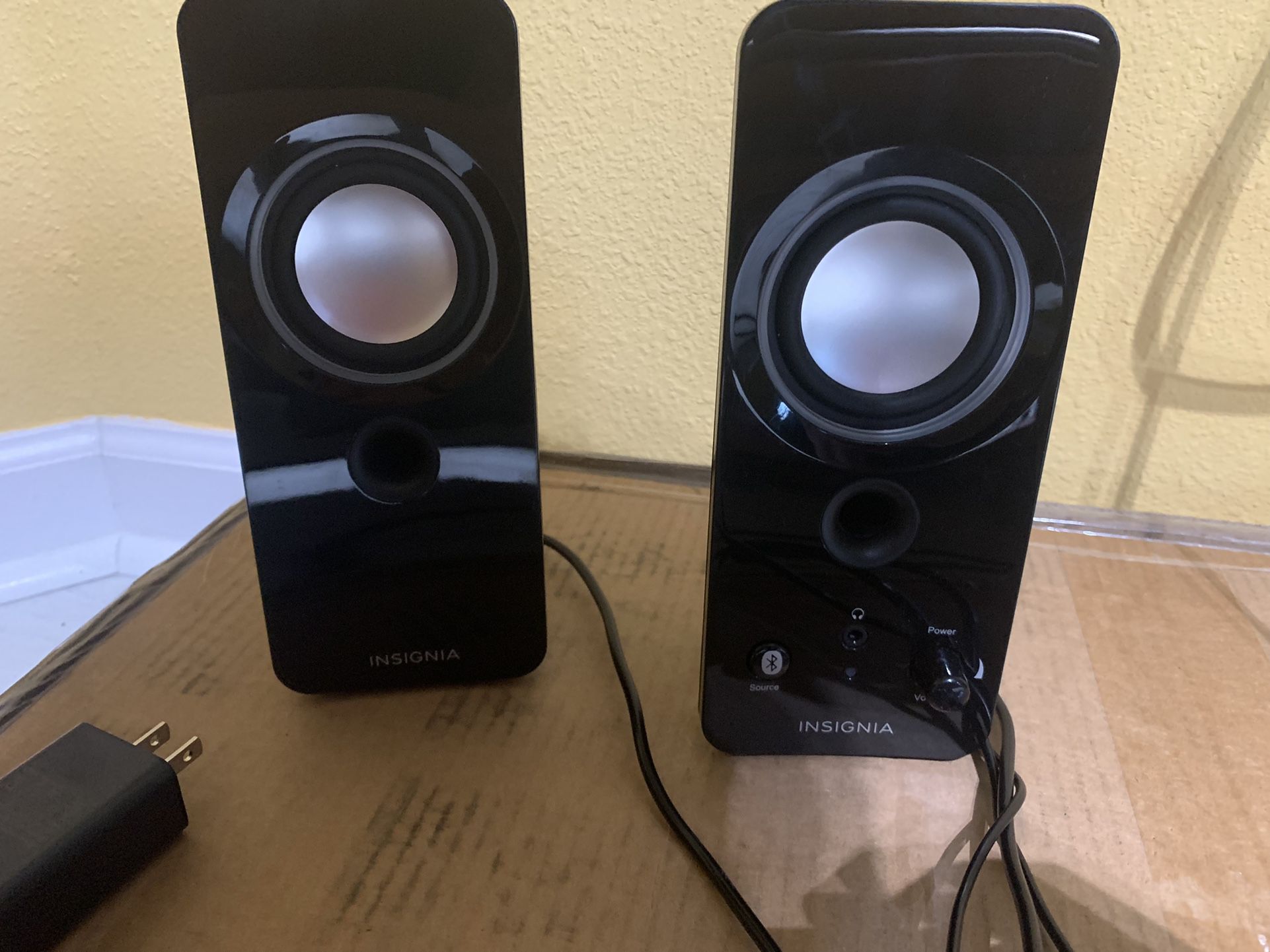Insignia Bluetooth Computer Speakers