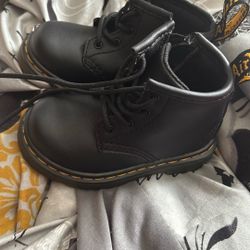 BRAND NEW DR MARTINS
