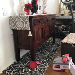 Wood Buffet Great Condition 