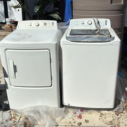 Washer and dryer combo