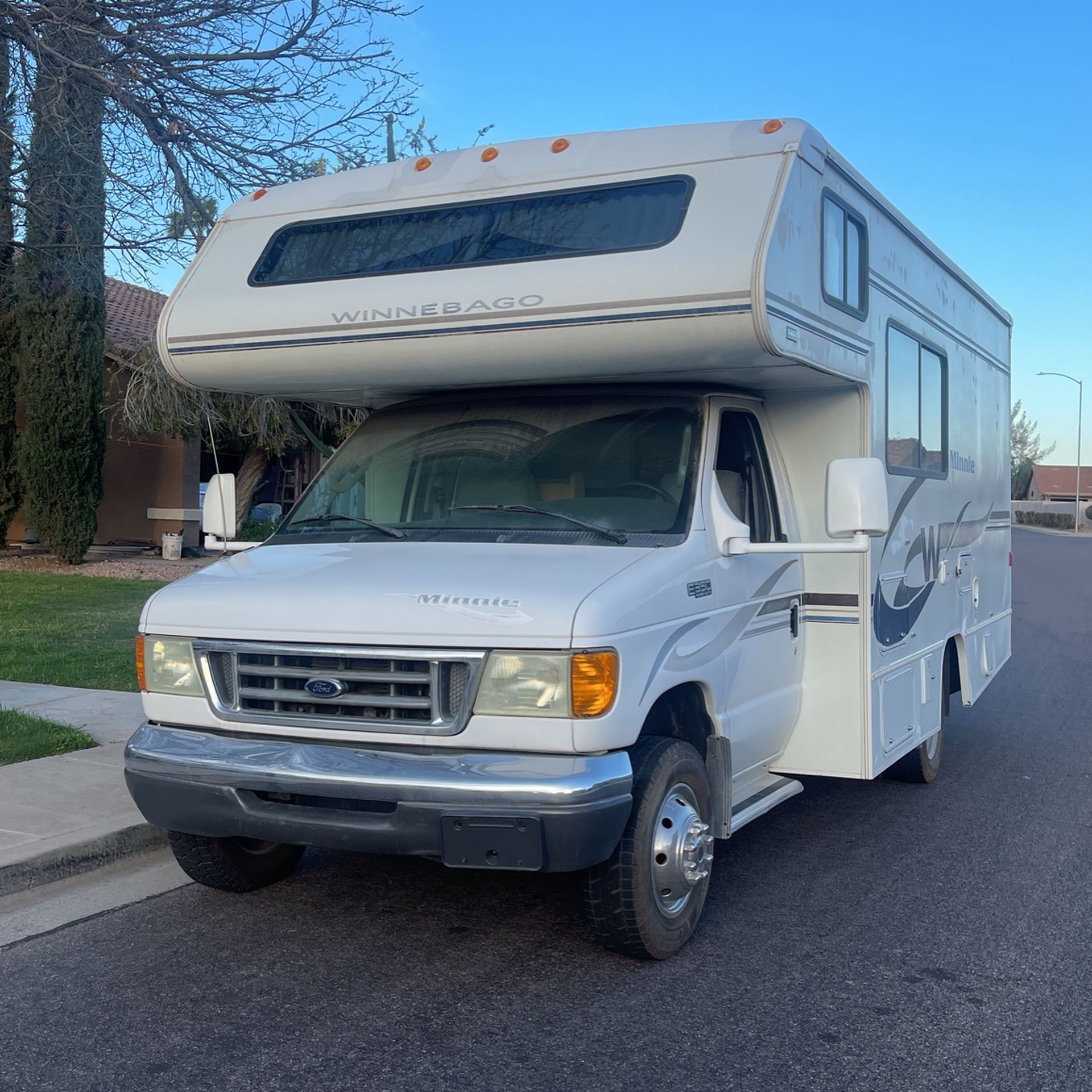 2005 Ford Winnebago Minnie Winnie