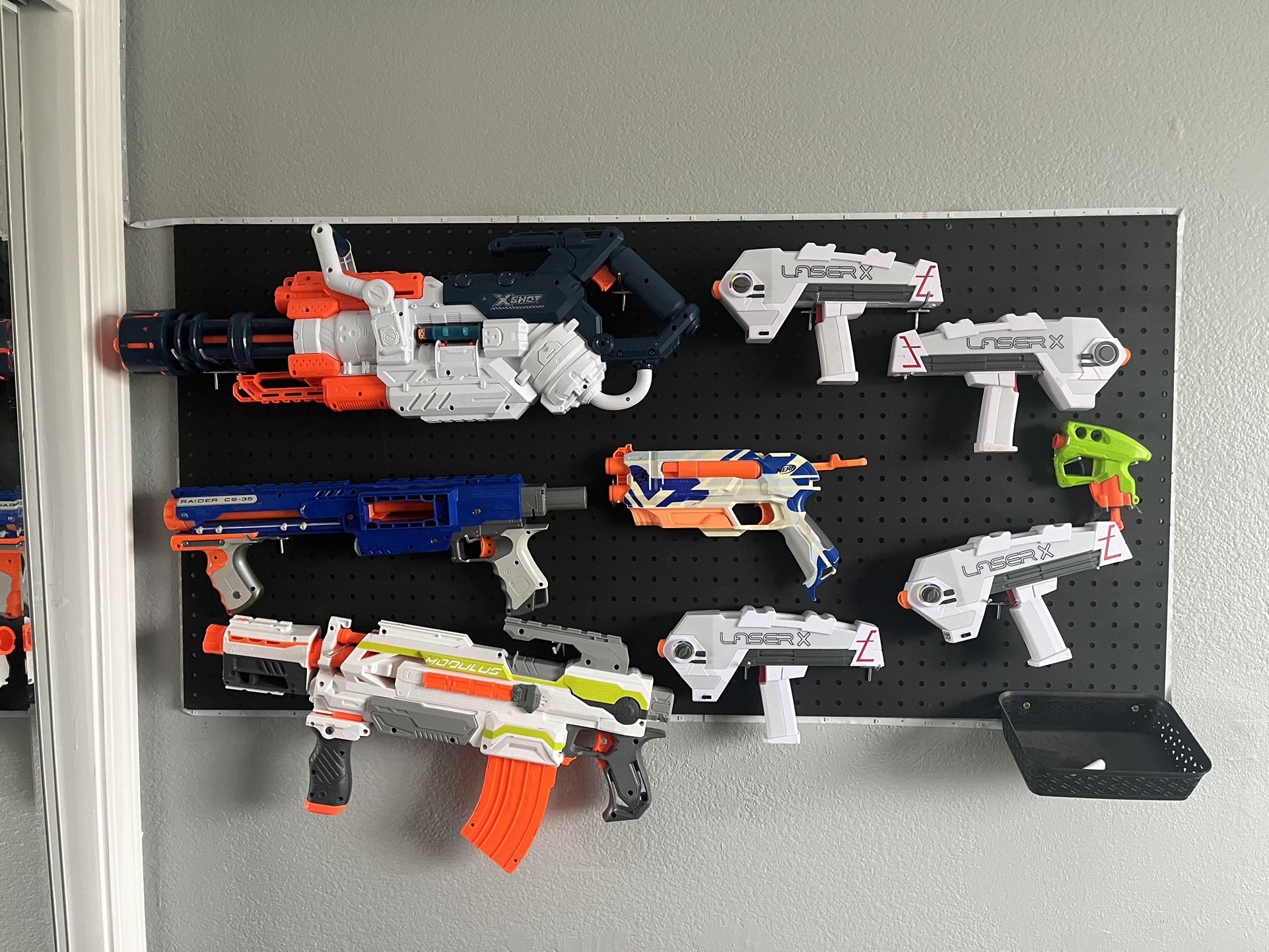Nerf And Laser Tag Wall Mount And Includes All Nerf And Laser Tag Items