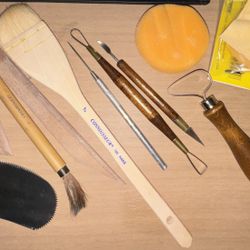 POTTERY TOOLS CERAMICS CLASS 