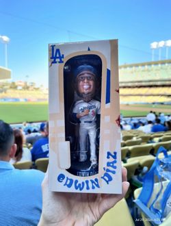 EDWIN DIAZ BOBBLEHEAD 2026 GIVEAWAY