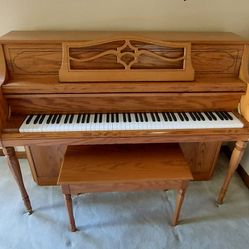 Classic Kohler & Campbell SKV-430 Upright Piano Light Oak Finish + Original Bench