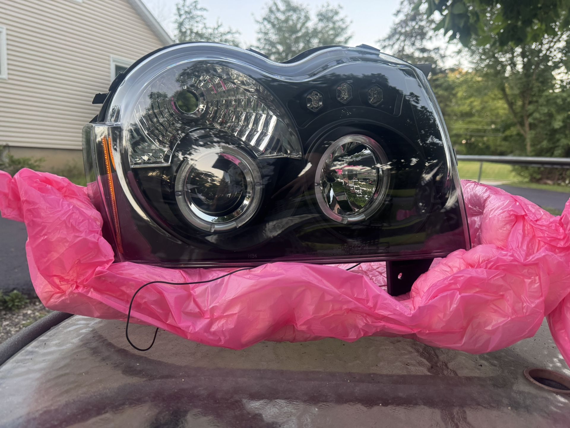 2005-2007 jeep headlights 