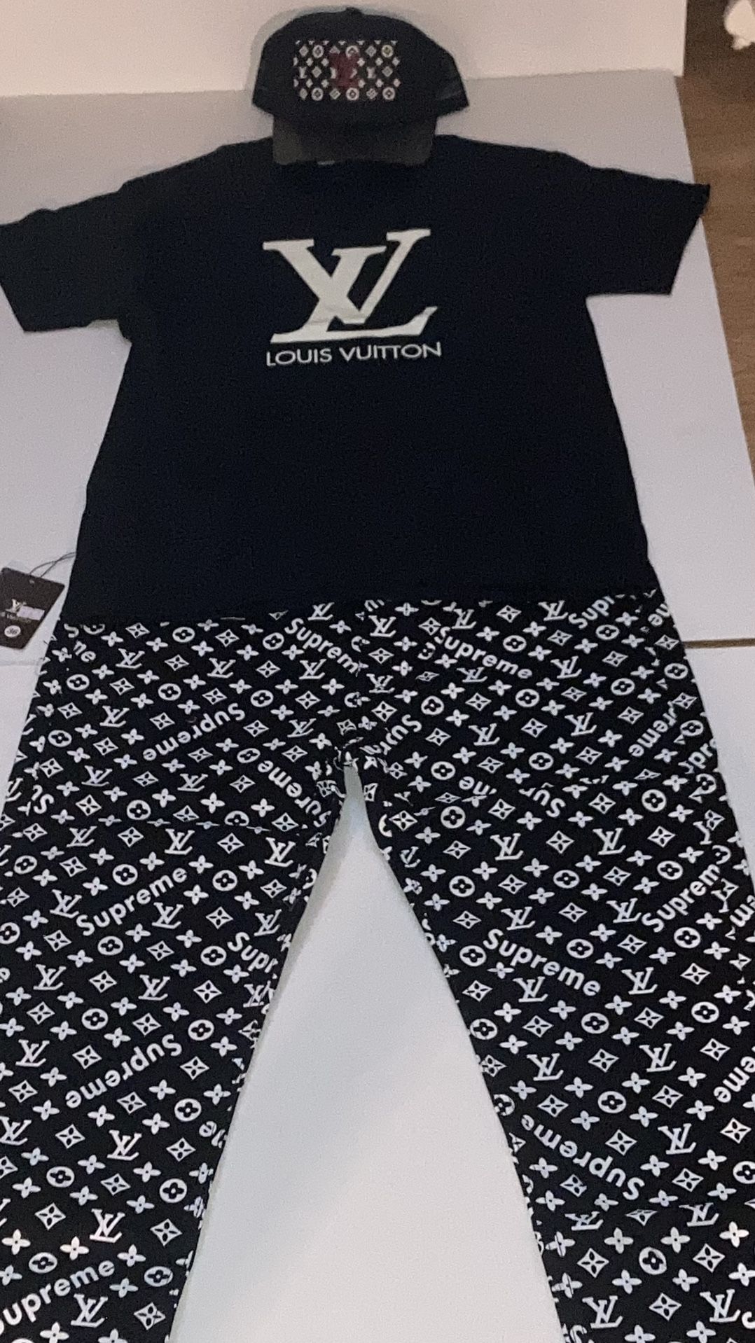 Whole LV Set . Great Price. 
