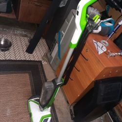 Bissell Crosspin Carpet/floor Scrubber Cleaner 