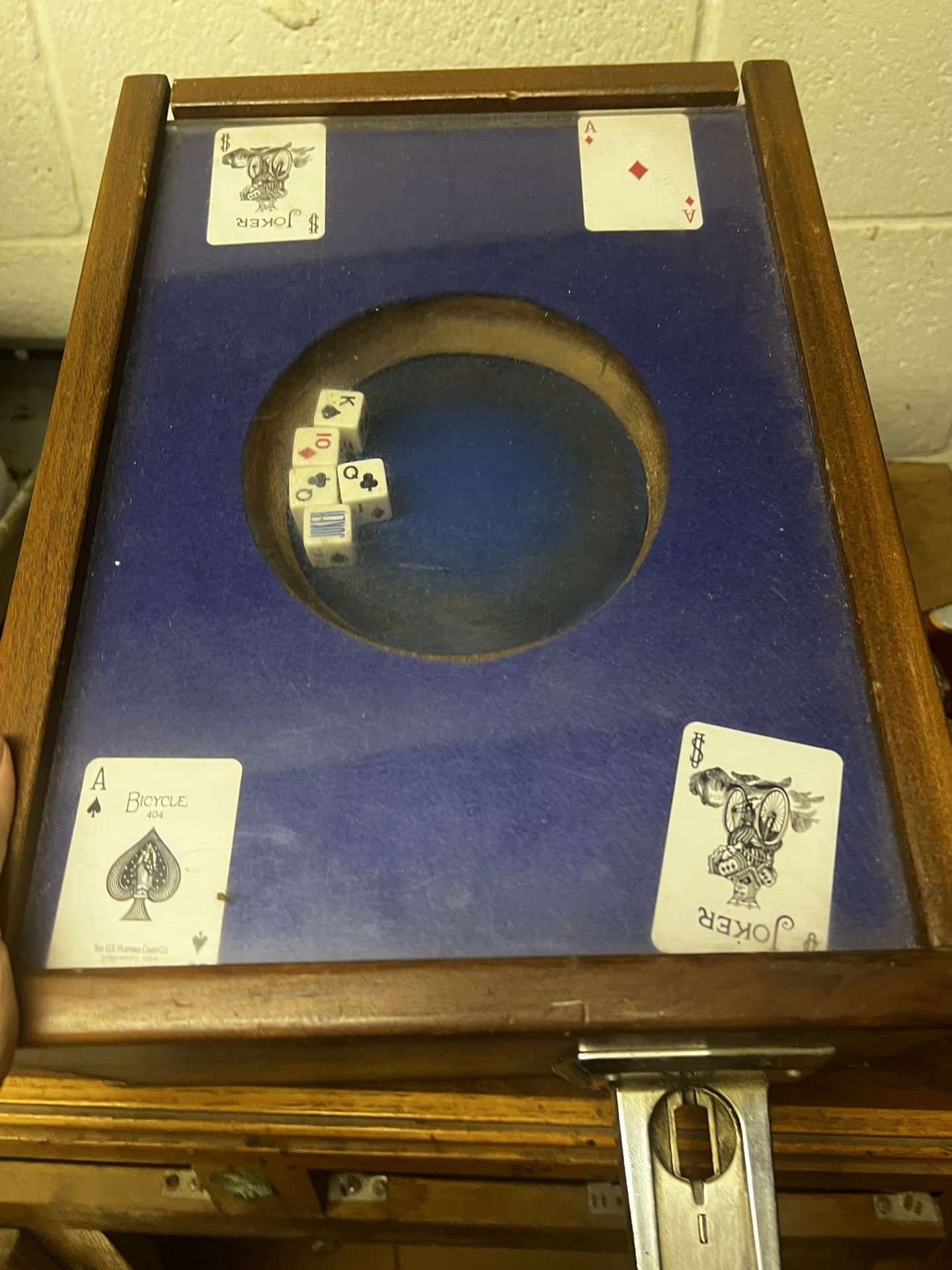 Poker Table
