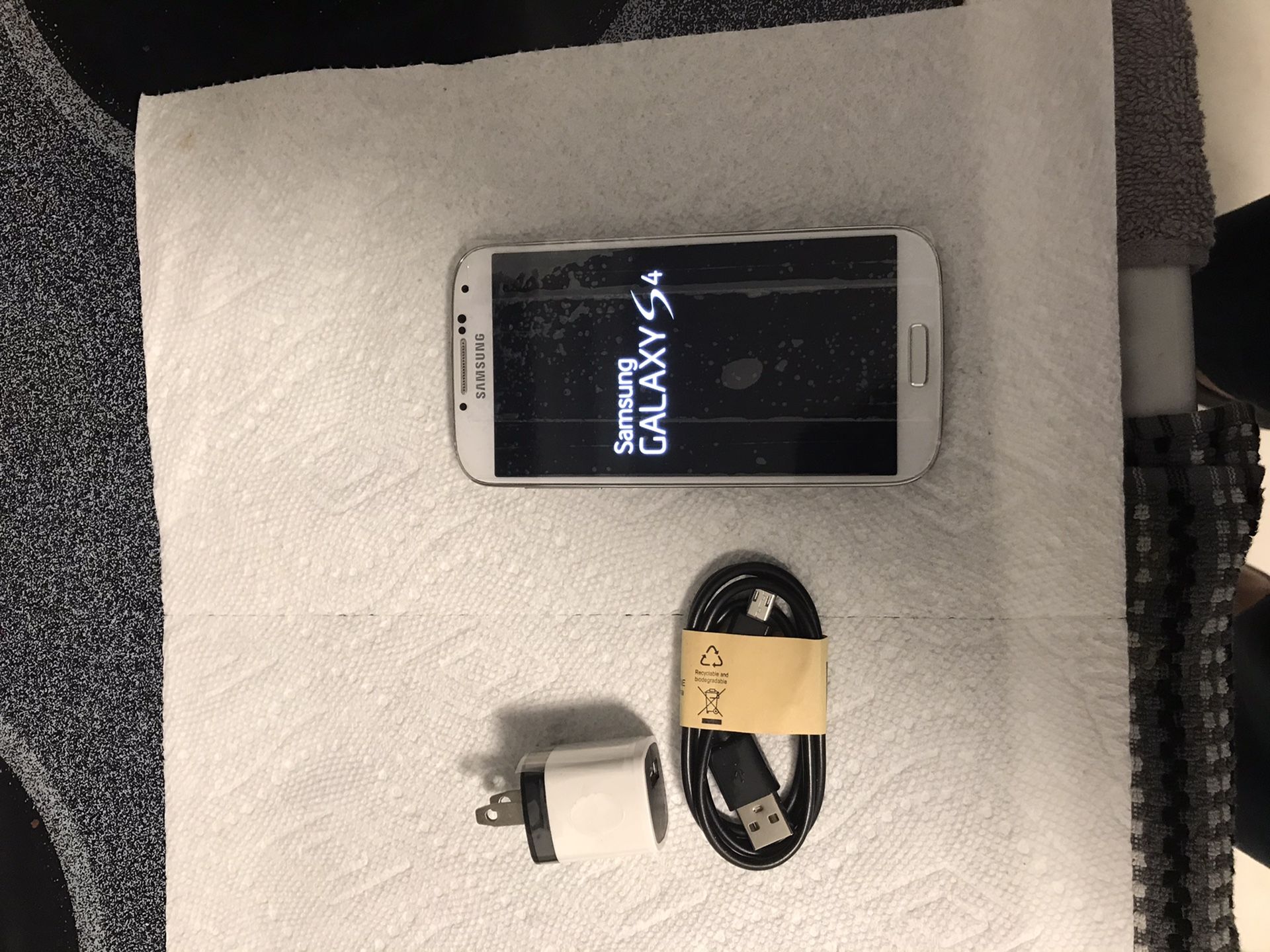 Excellent Condition Samsung Galaxy 4 UNLOCKED