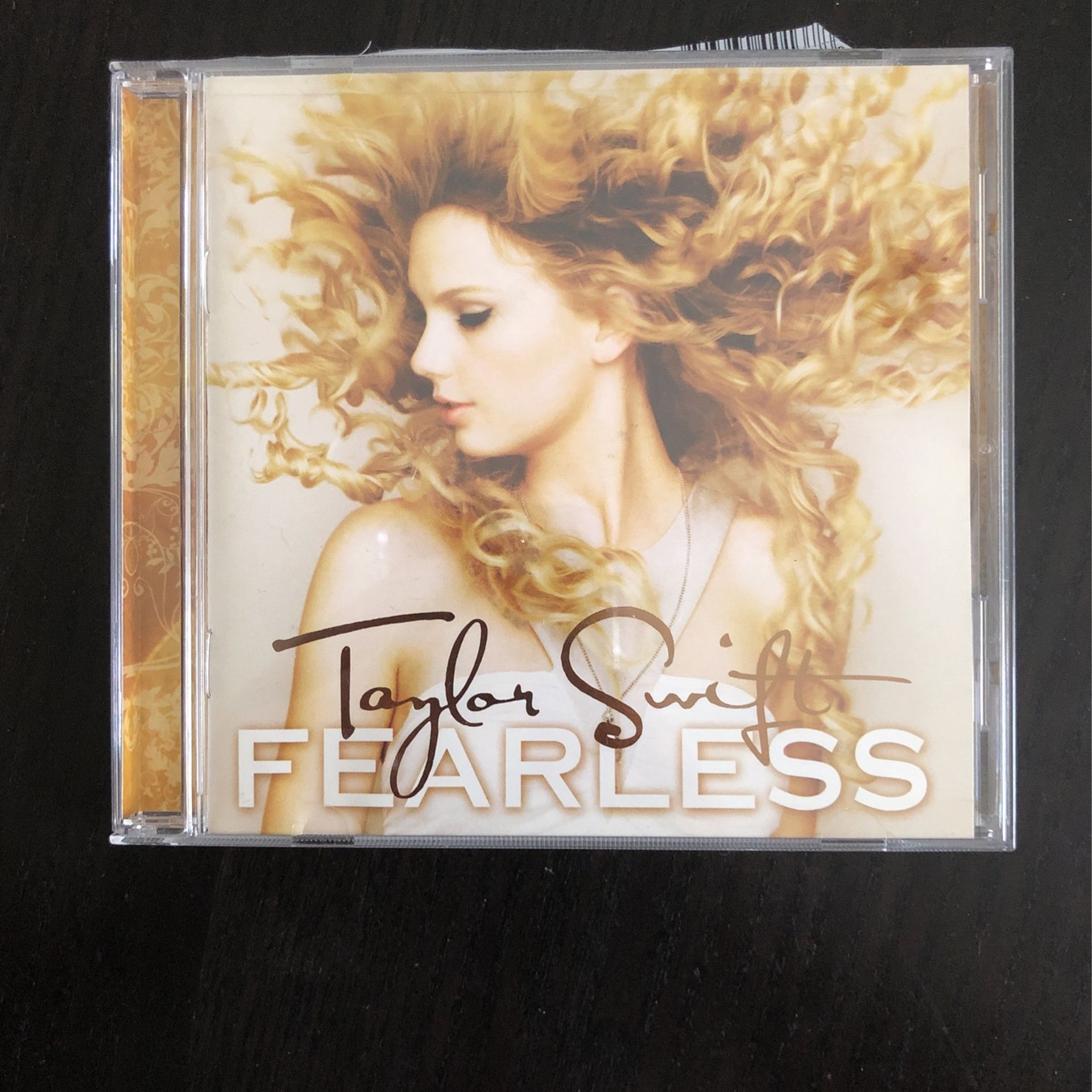 Taylor Swift Fearless Music CD With Poster