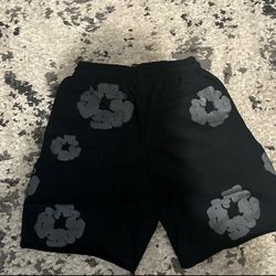 Denim tear shorts (shipping only)
