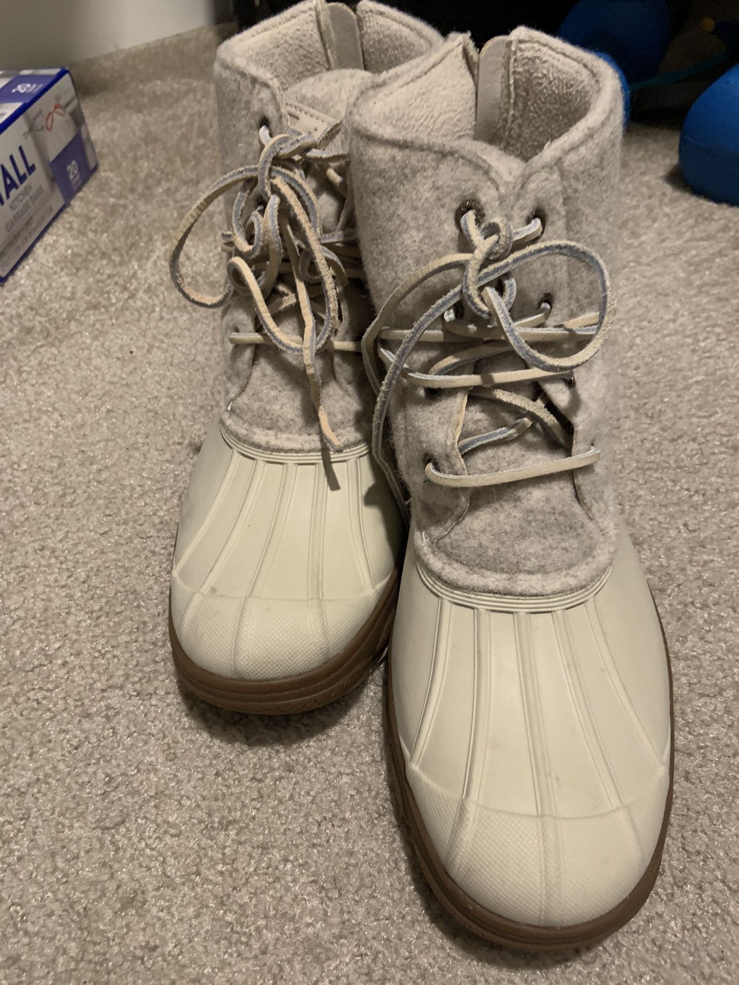 Sperry Size 9 Women’s Boots