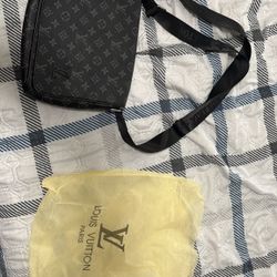 Bag Louis Vuitton Messenger
