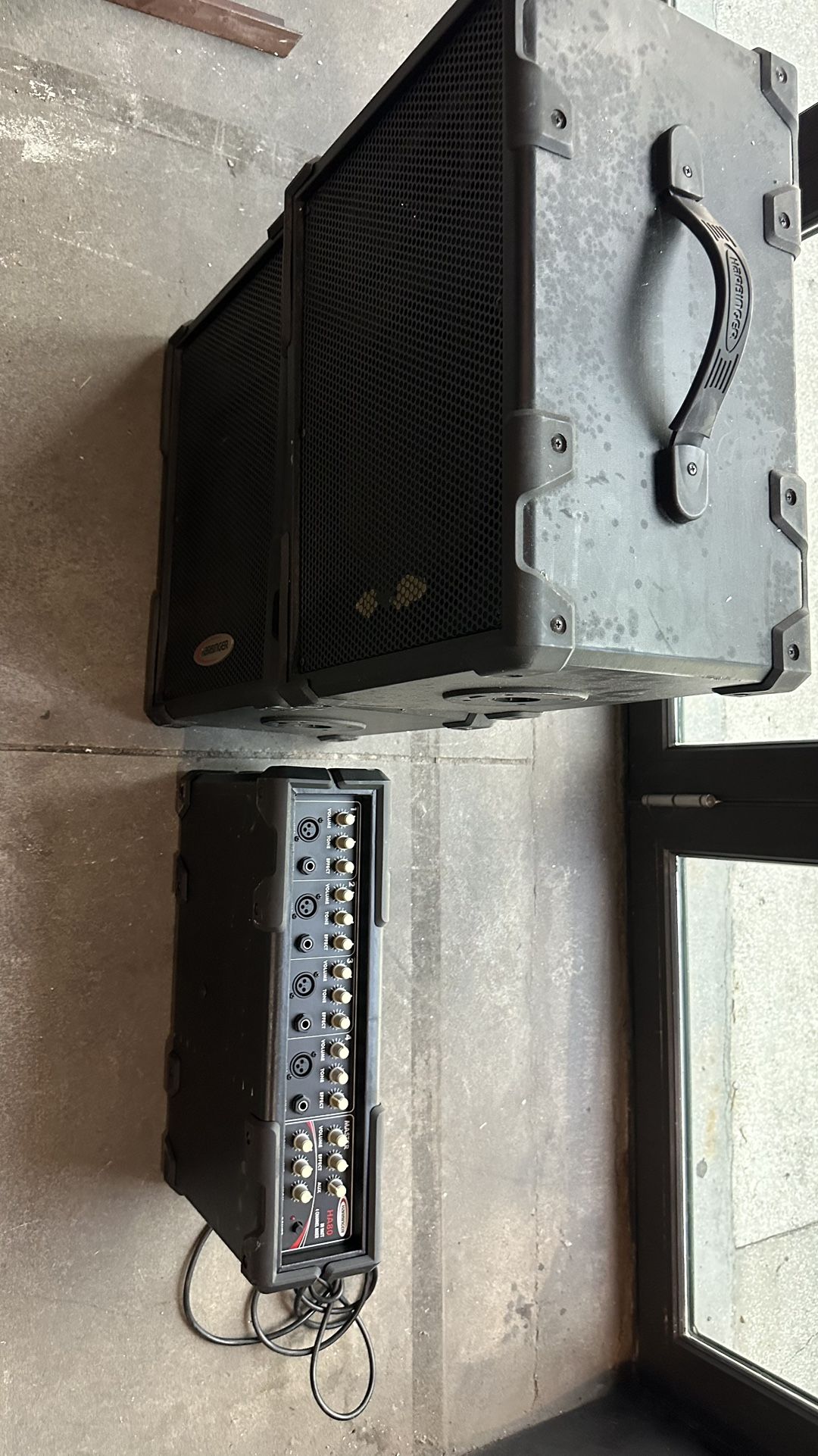 Harbinger Amp and 2 Matching Speakers