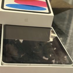 Slightly Used Apple Ipad 10th generation 64GB 11 inch