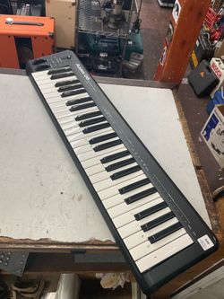 Alesis Q49 USB/MIDI Keyboard
