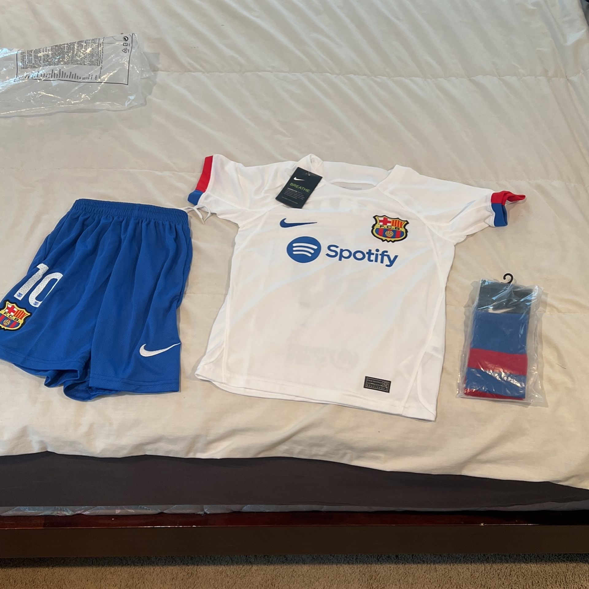 Yamal FC Barcelona Jersey (with shorts/socks) !!!