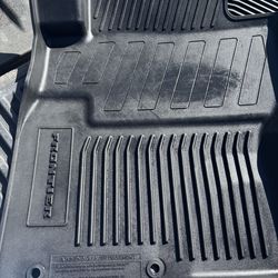 2022 Nissan Frontier Floor Mats