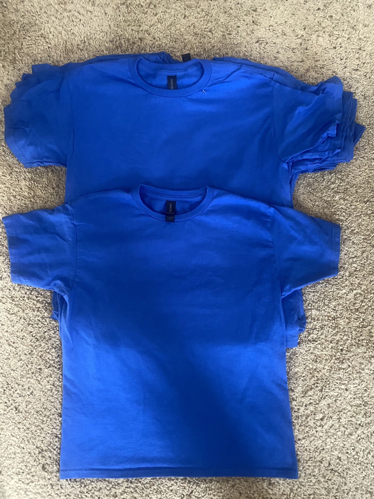 Gildan 100% cotton. Royal Blue youth size XL