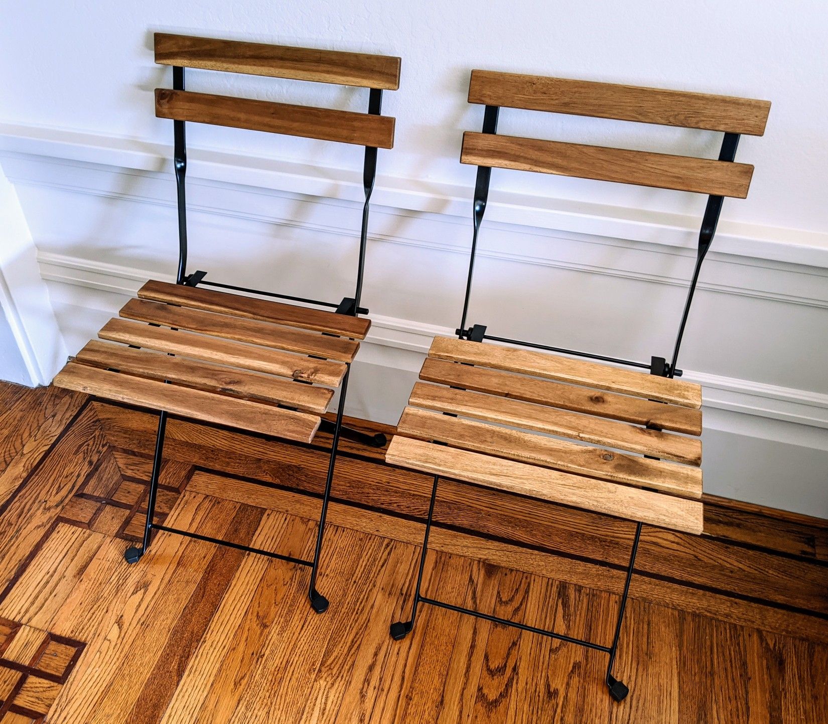 Wooden folding chairs