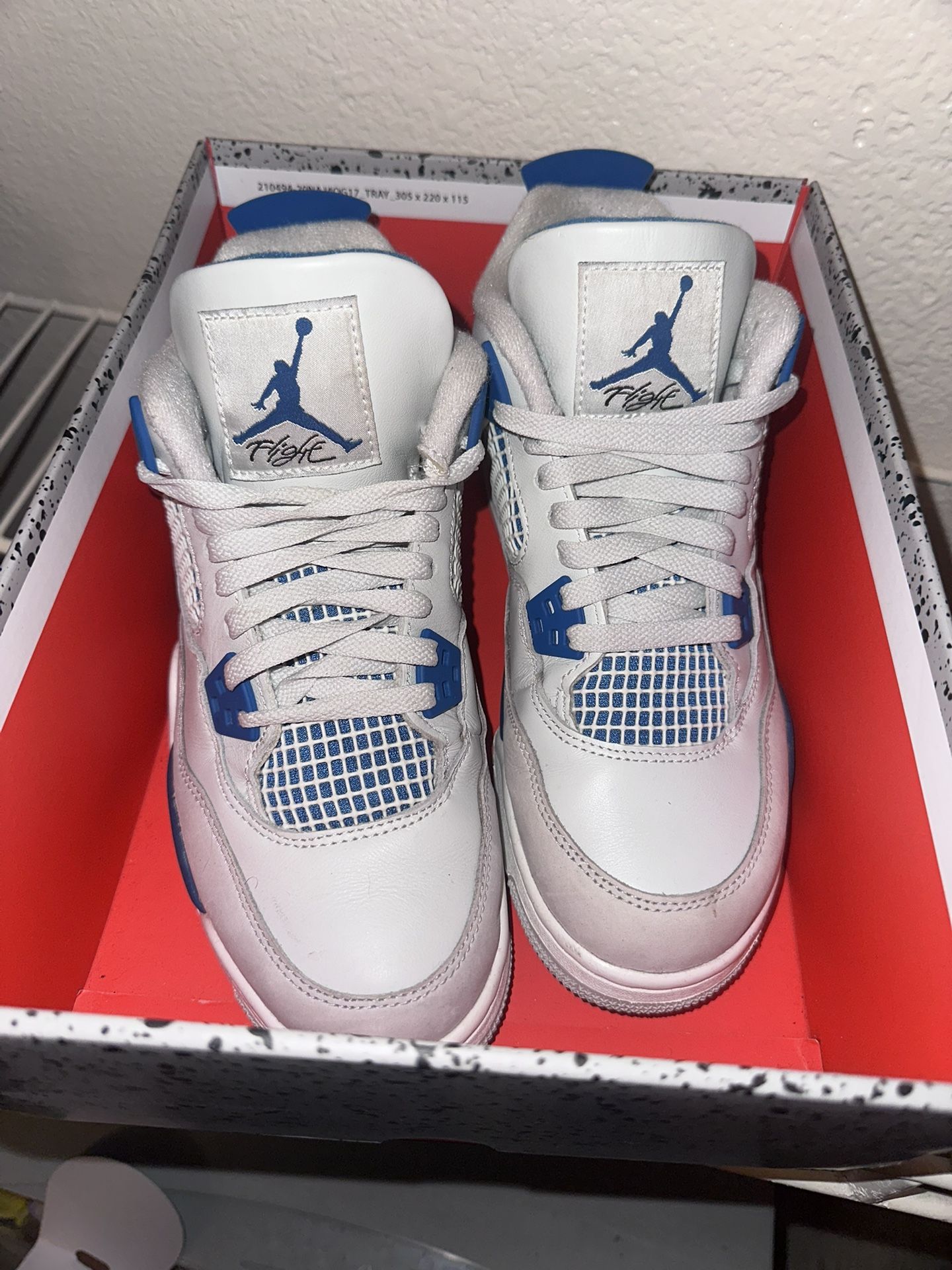 Air Jordan Retro 4