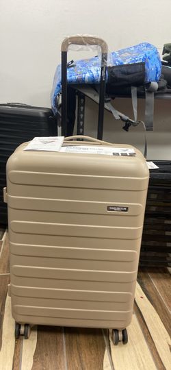 Travelers Club Hardside Rolling Luggage