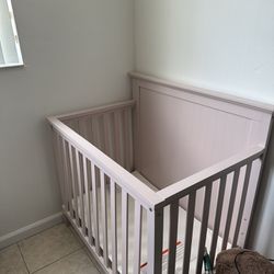 New Born Crib Pastel Pink 