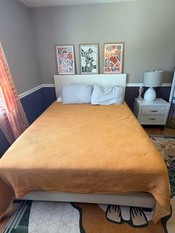Queen Bed - White Pleather Frame Memory Foam