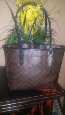 Coach tote